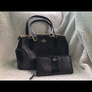 Coach Christie Carry All Set